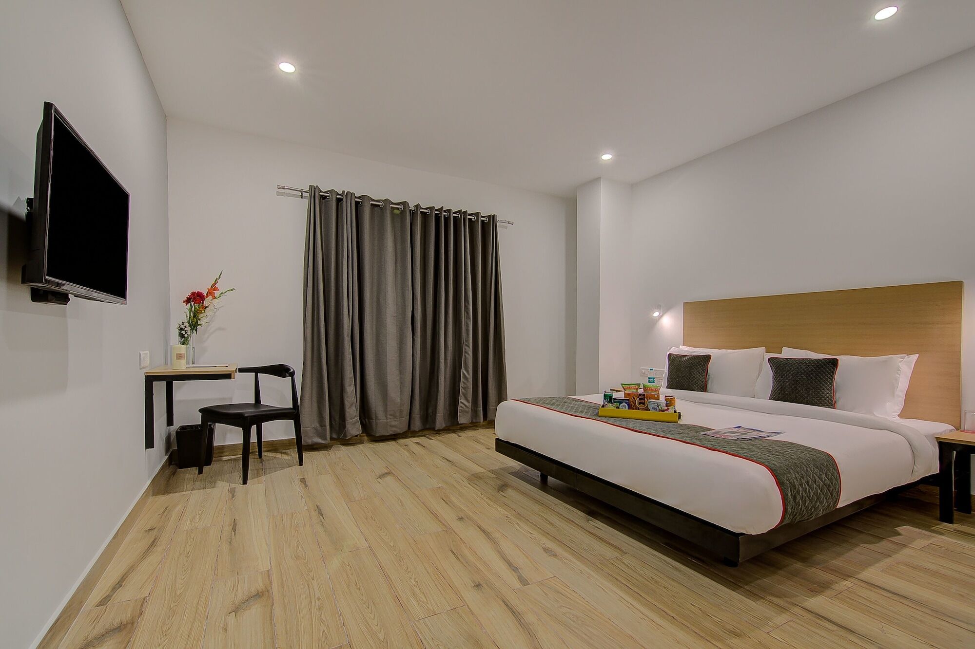 Oyo Townhouse 044 Sector 14 Gurugram 호텔 구르가온 외부 사진