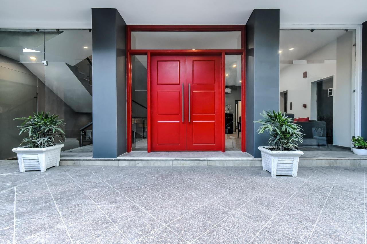 Oyo Townhouse 044 Sector 14 Gurugram 호텔 구르가온 외부 사진
